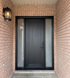 Transitional Rift Cut Fibreglass Door in Oakville